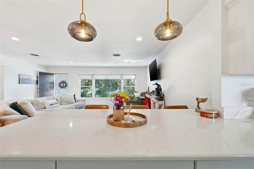 For Sale: $447,500 (2 beds, 2 baths, 1741 Square Feet)