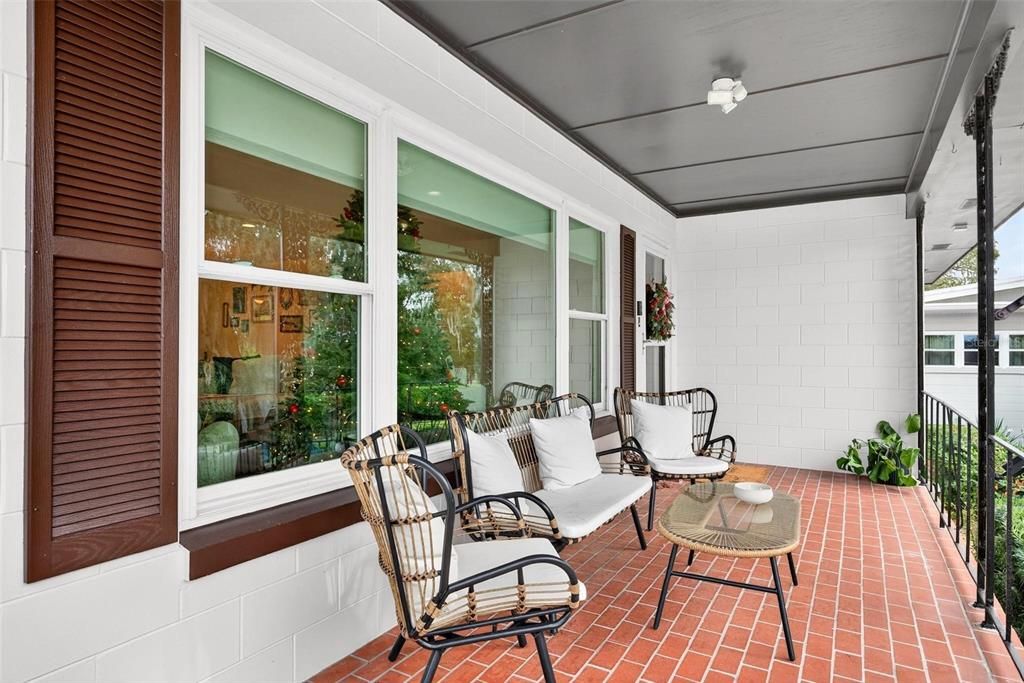 For Sale: $447,500 (2 beds, 2 baths, 1741 Square Feet)