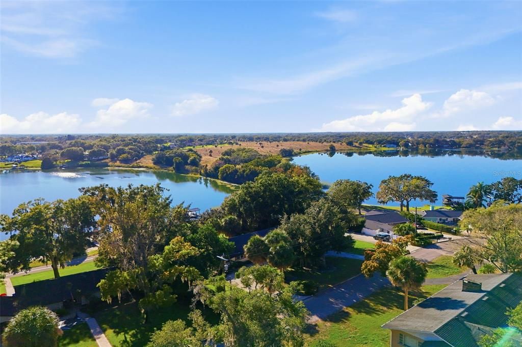 For Sale: $447,500 (2 beds, 2 baths, 1741 Square Feet)