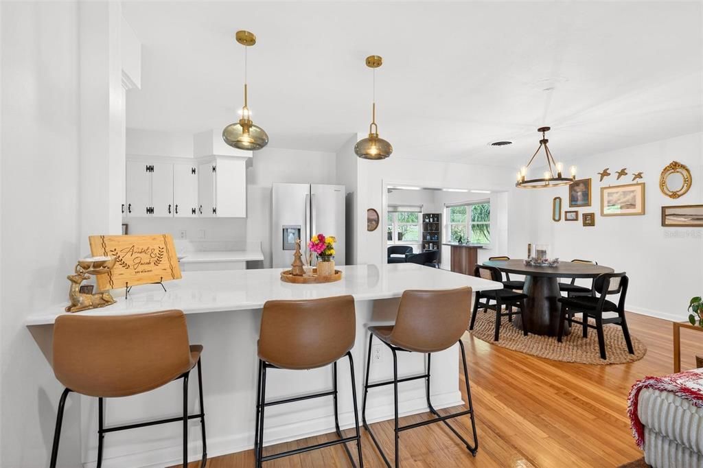 For Sale: $447,500 (2 beds, 2 baths, 1741 Square Feet)