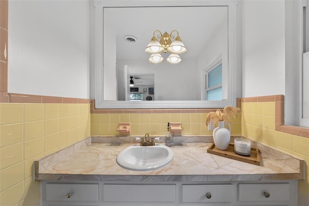 For Sale: $447,500 (2 beds, 2 baths, 1741 Square Feet)