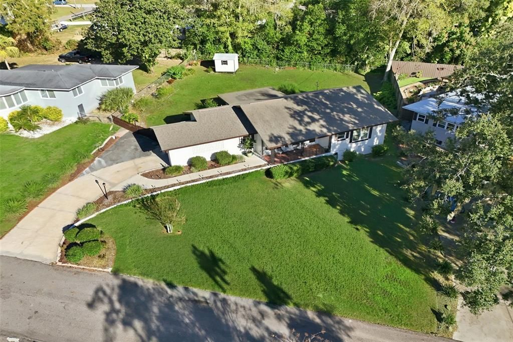 For Sale: $447,500 (2 beds, 2 baths, 1741 Square Feet)