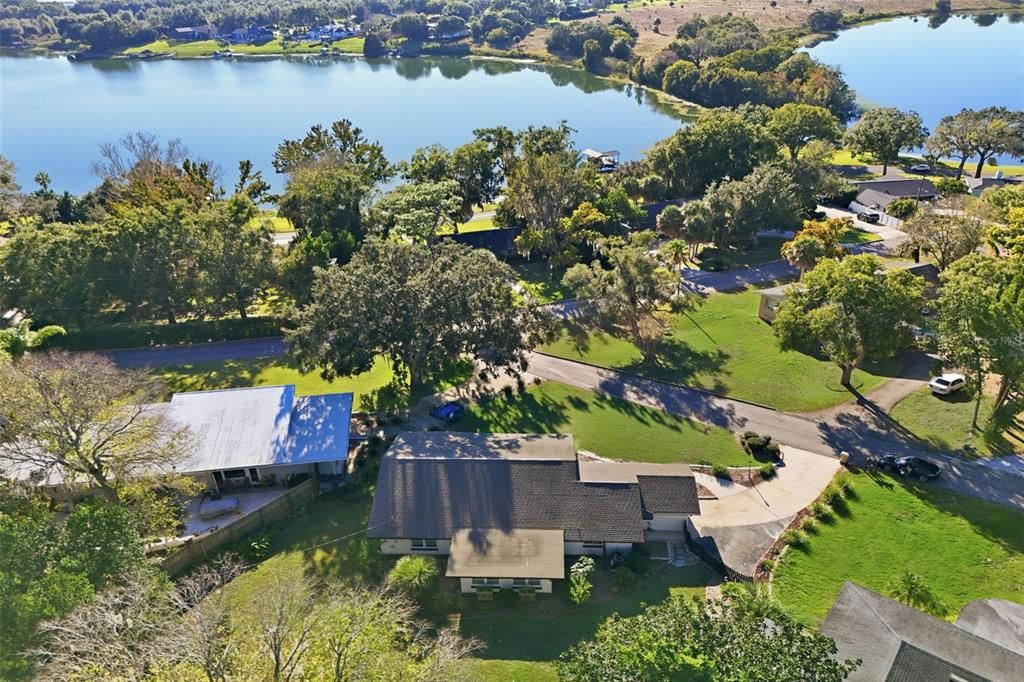 For Sale: $447,500 (2 beds, 2 baths, 1741 Square Feet)