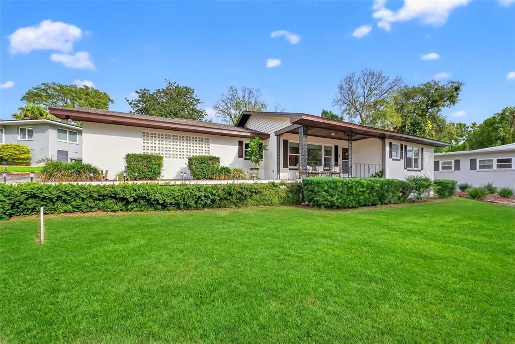 For Sale: $447,500 (2 beds, 2 baths, 1741 Square Feet)