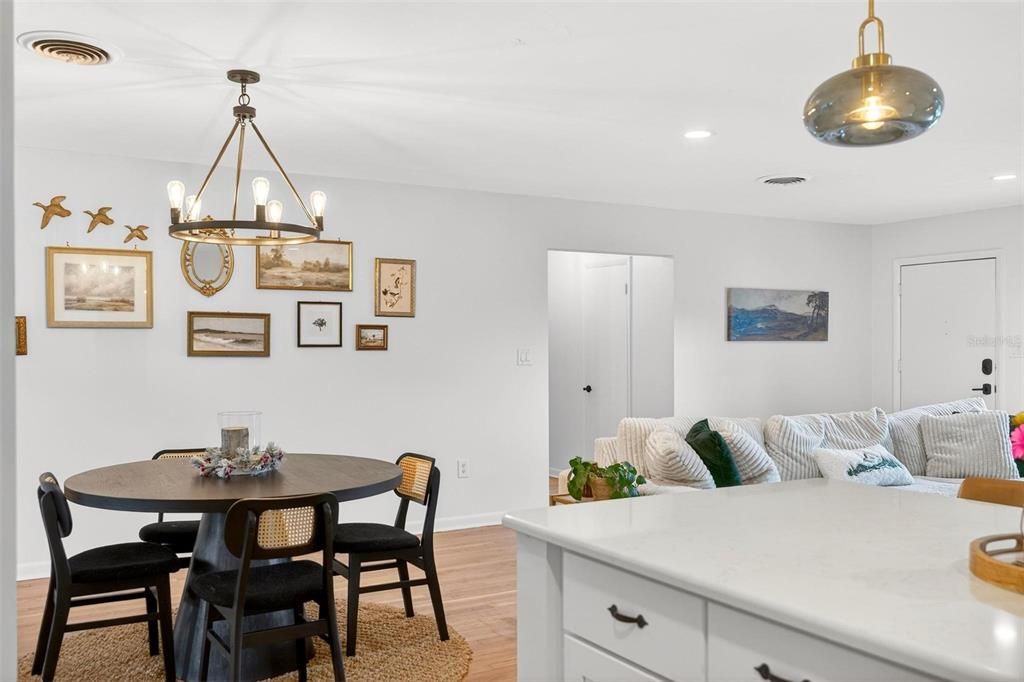 For Sale: $447,500 (2 beds, 2 baths, 1741 Square Feet)