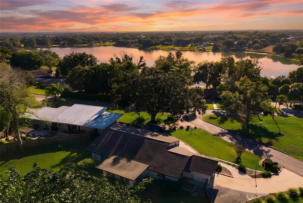 For Sale: $447,500 (2 beds, 2 baths, 1741 Square Feet)