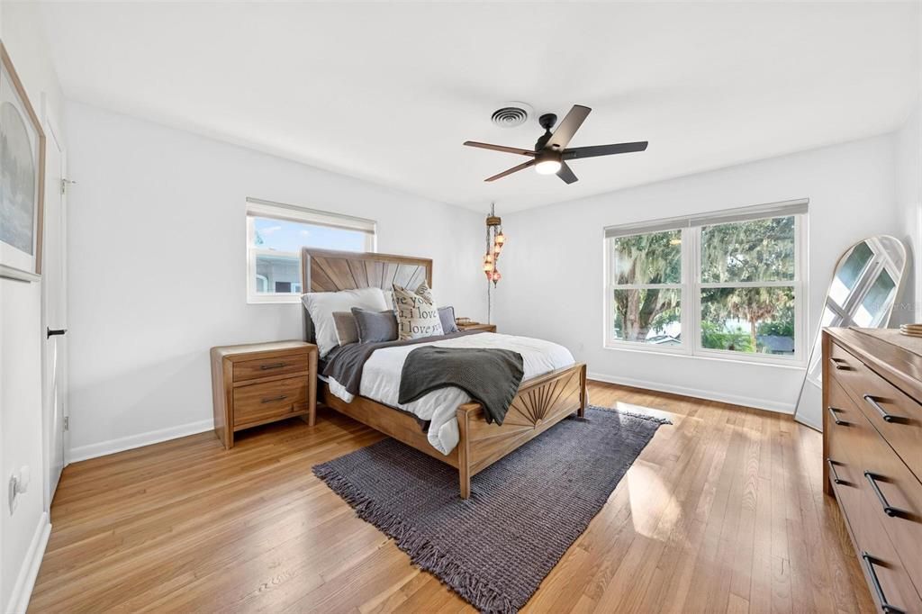 For Sale: $447,500 (2 beds, 2 baths, 1741 Square Feet)