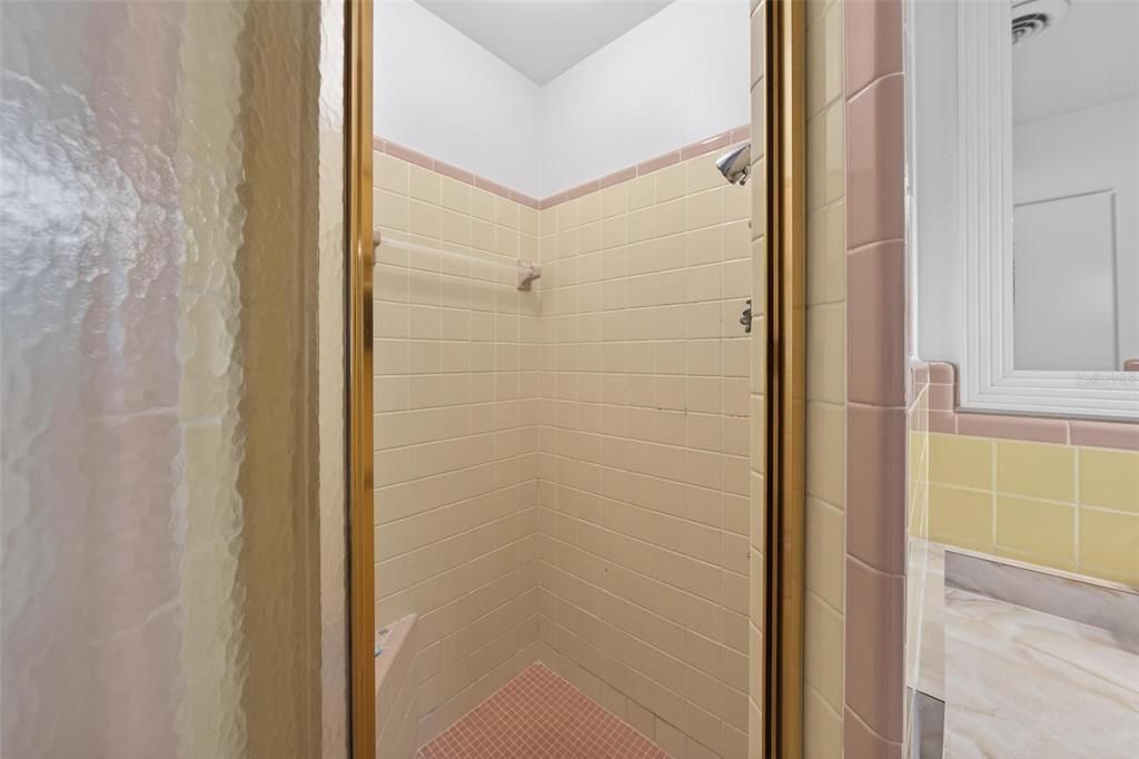 For Sale: $447,500 (2 beds, 2 baths, 1741 Square Feet)