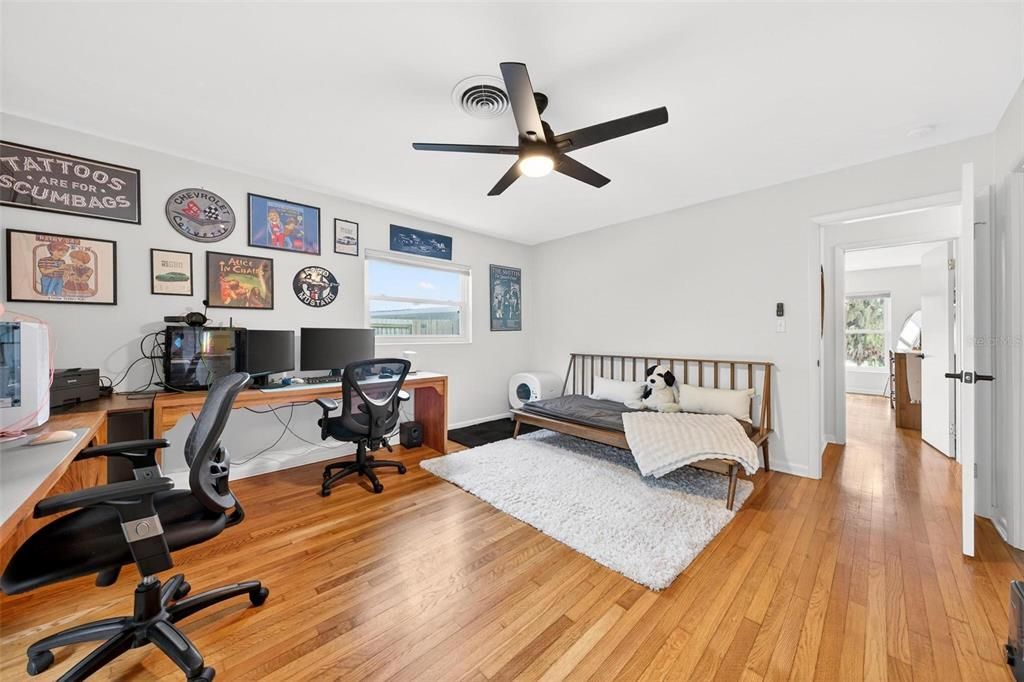 For Sale: $447,500 (2 beds, 2 baths, 1741 Square Feet)