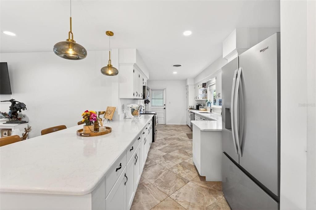 For Sale: $447,500 (2 beds, 2 baths, 1741 Square Feet)