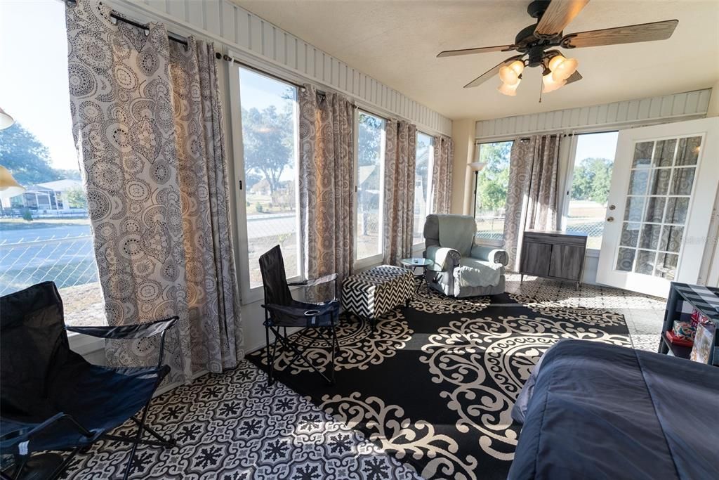 For Sale: $214,800 (2 beds, 2 baths, 1320 Square Feet)