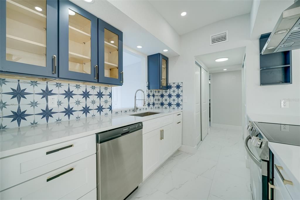 For Sale: $399,926 (3 beds, 2 baths, 1896 Square Feet)