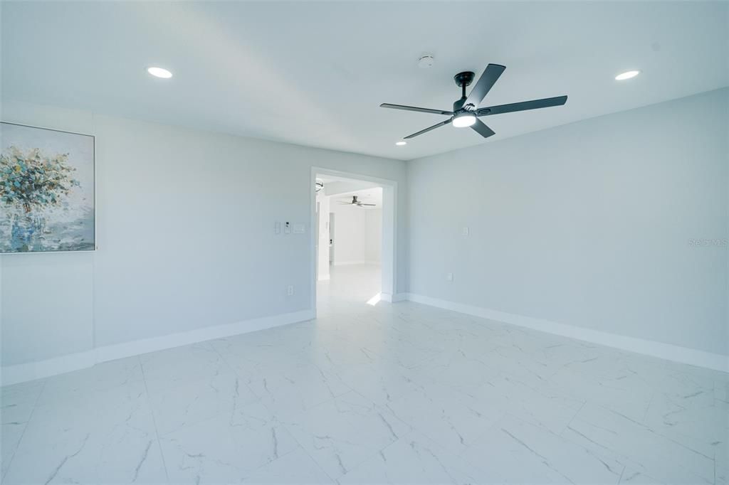 For Sale: $399,926 (3 beds, 2 baths, 1896 Square Feet)