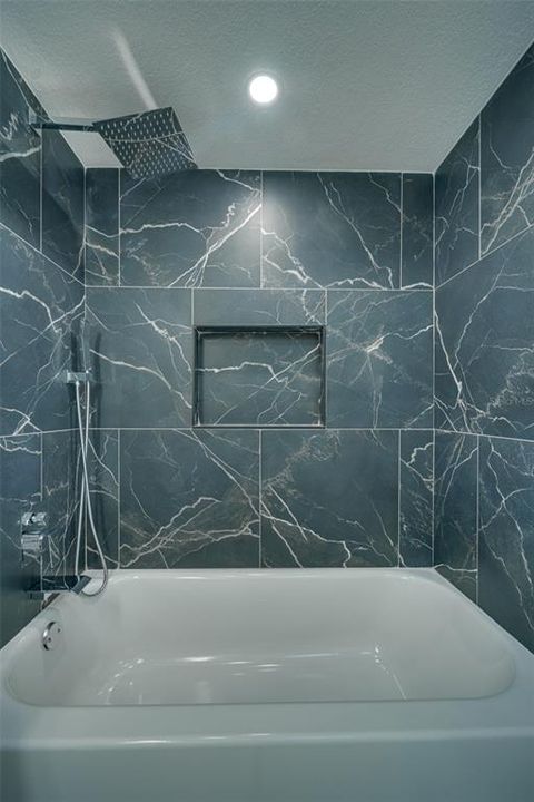 For Sale: $399,926 (3 beds, 2 baths, 1896 Square Feet)