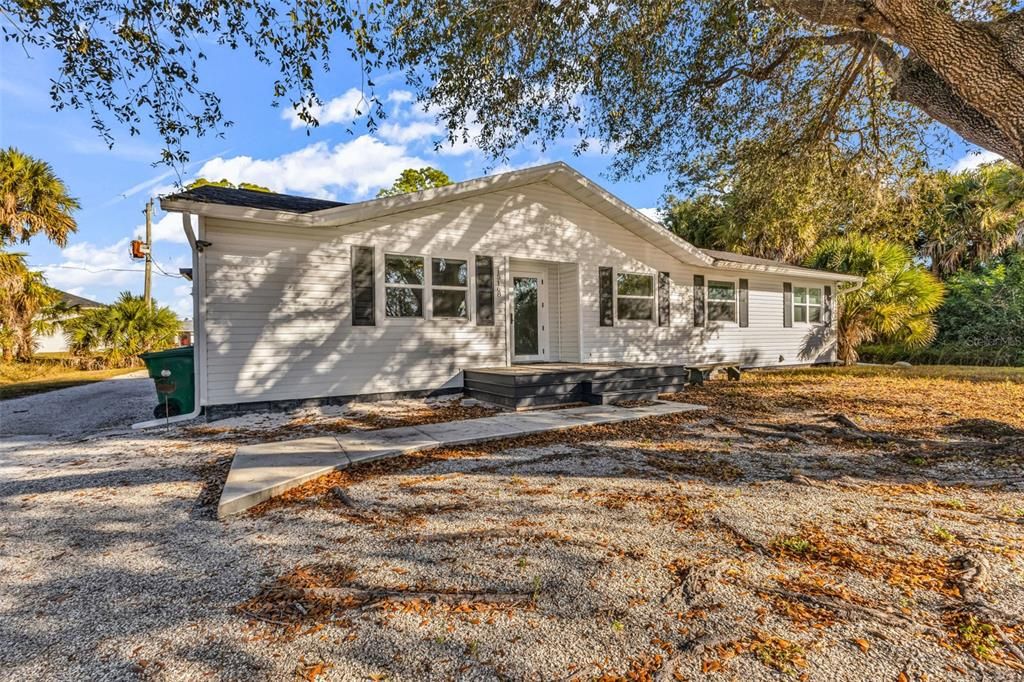 En Venta: $323,550 (3 camas, 2 baños, 1438 Pies cuadrados)