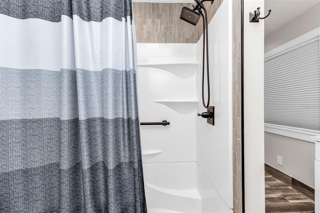 En Venta: $323,550 (3 camas, 2 baños, 1438 Pies cuadrados)