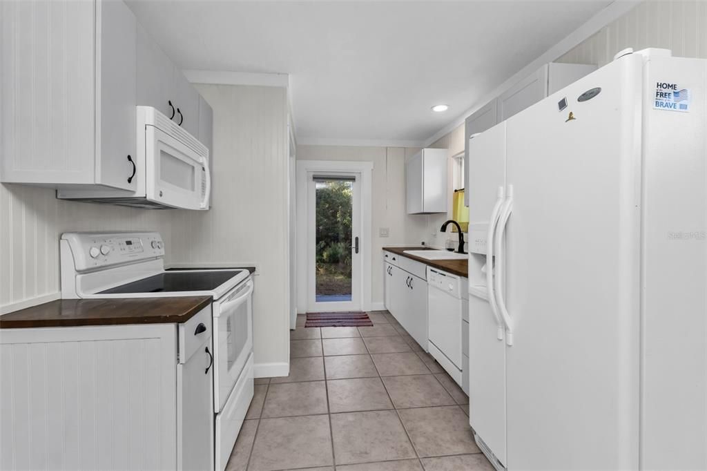 En Venta: $323,550 (3 camas, 2 baños, 1438 Pies cuadrados)