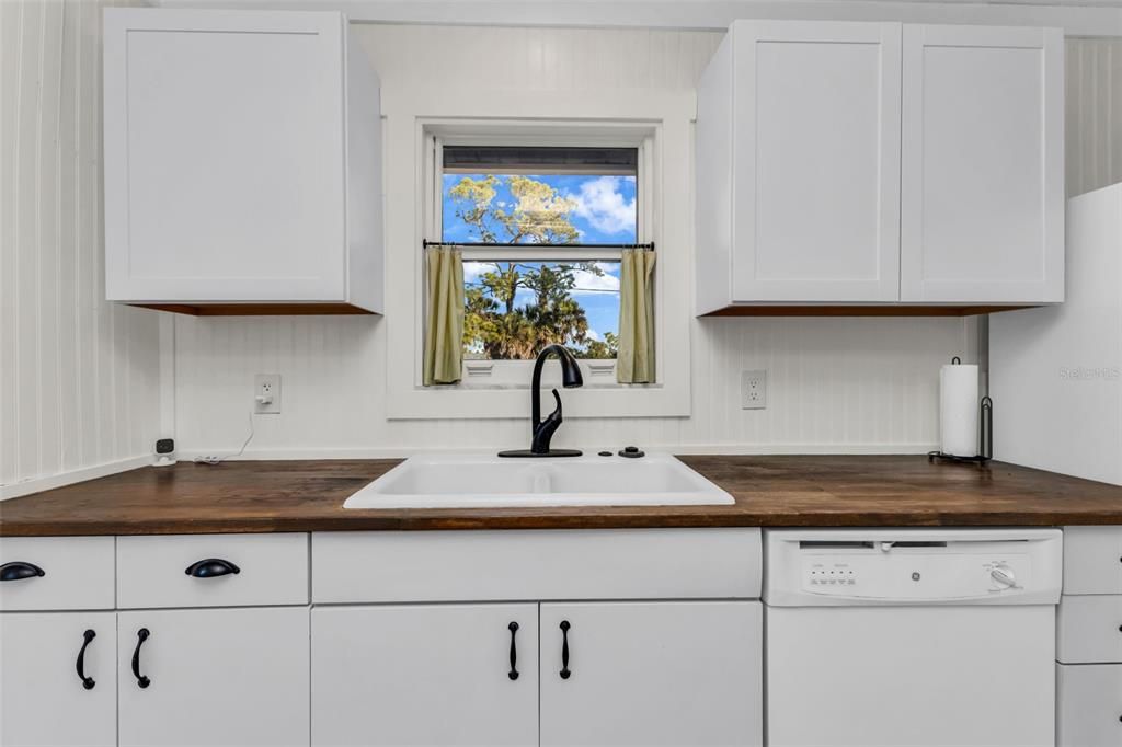 En Venta: $323,550 (3 camas, 2 baños, 1438 Pies cuadrados)