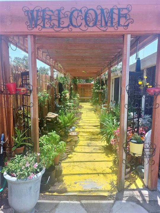 En Venta: $425,000 (3 camas, 3 baños, 1722 Pies cuadrados)