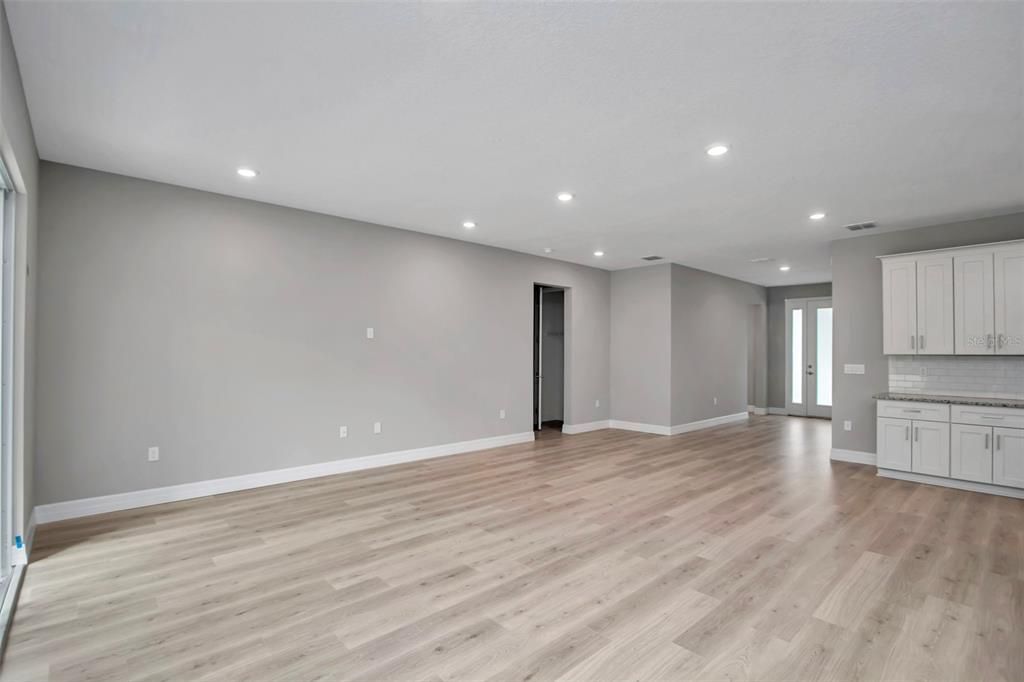 For Sale: $519,000 (4 beds, 3 baths, 2478 Square Feet)