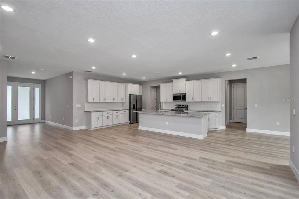 For Sale: $519,000 (4 beds, 3 baths, 2478 Square Feet)