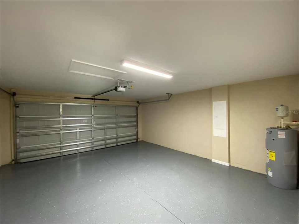 For Rent: $1,650 (3 beds, 2 baths, 1293 Square Feet)