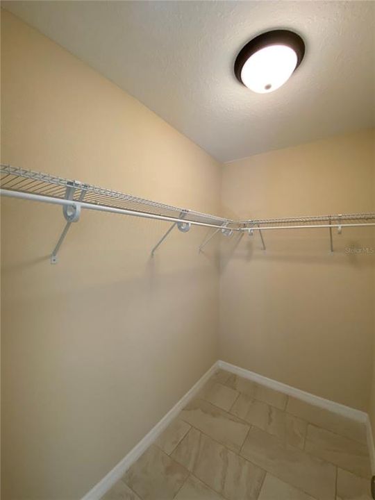 For Rent: $1,650 (3 beds, 2 baths, 1293 Square Feet)