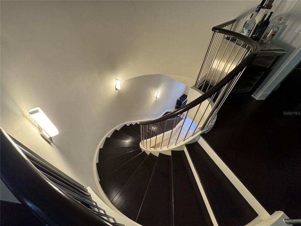 В аренду: $7,900 (2 спален, 2 ванн, 1699 Квадратных фут)