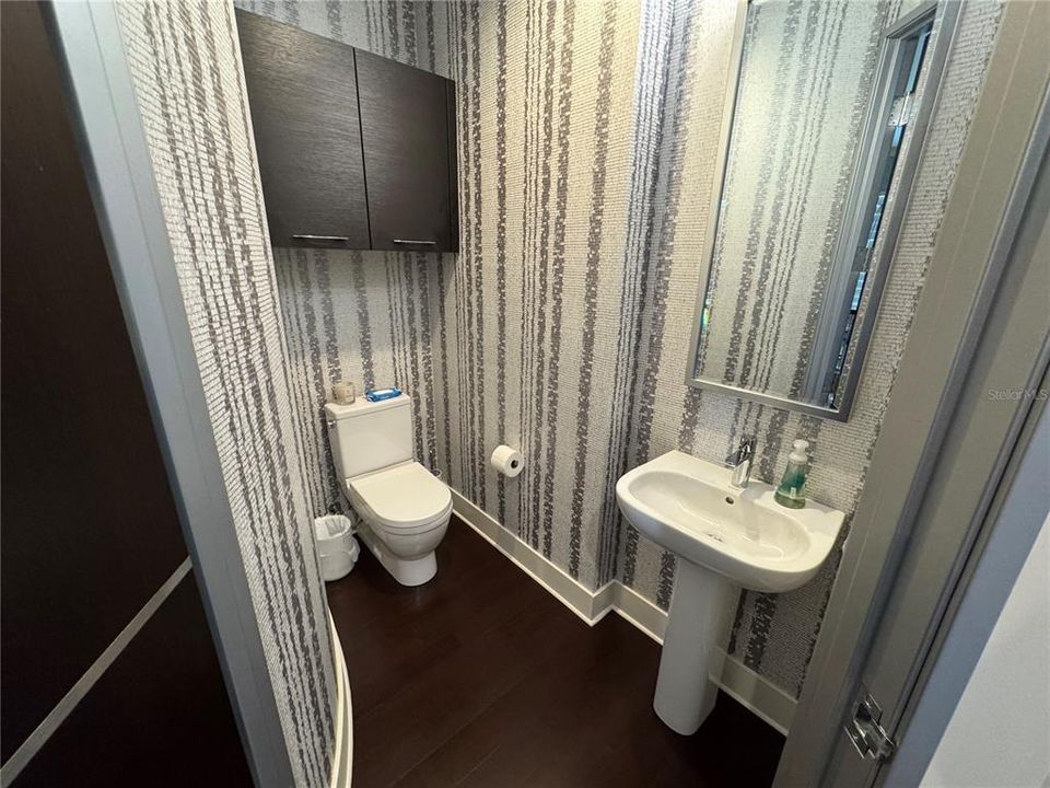 В аренду: $7,900 (2 спален, 2 ванн, 1699 Квадратных фут)