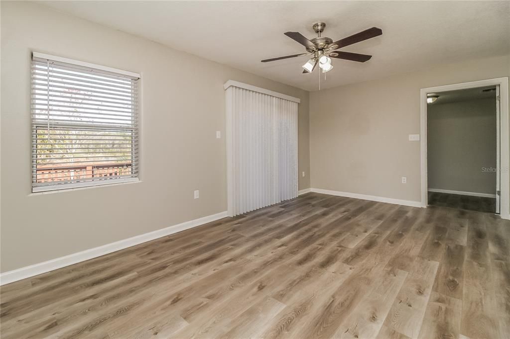 出租: $2,500 (3 贝兹, 2 浴室, 1227 平方英尺)