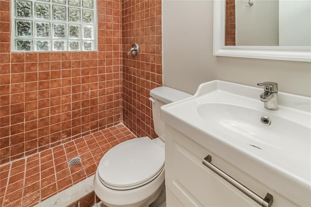 出租: $2,500 (3 贝兹, 2 浴室, 1227 平方英尺)