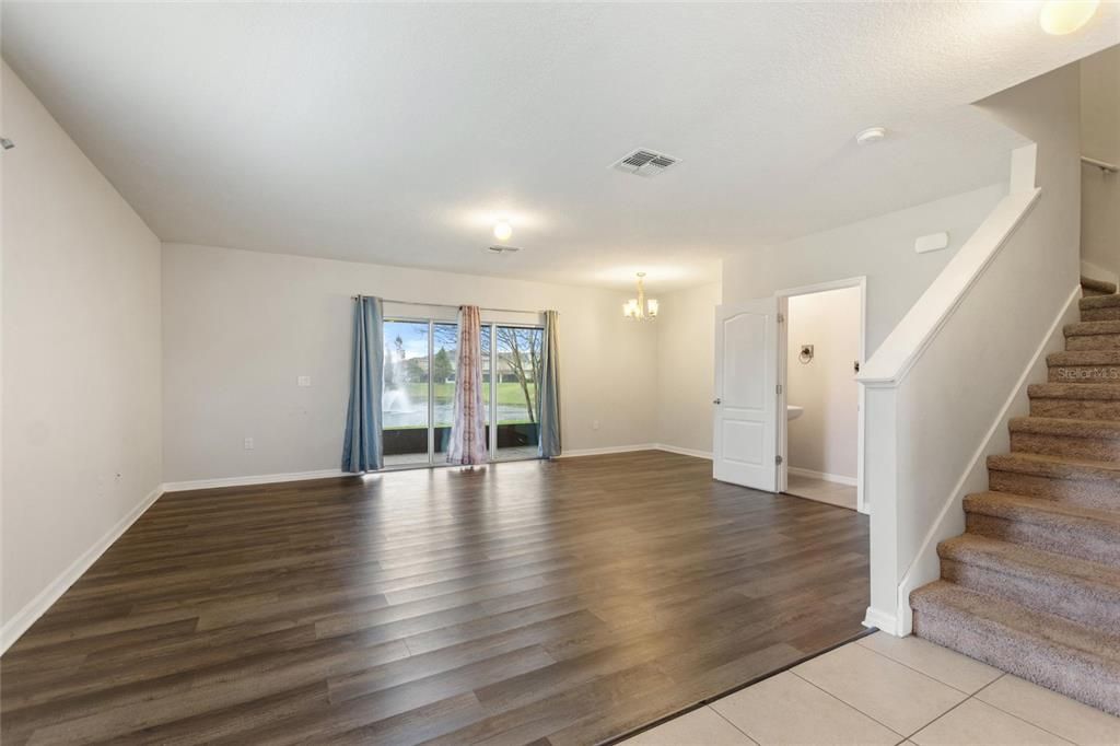 For Sale: $290,000 (3 beds, 2 baths, 1724 Square Feet)