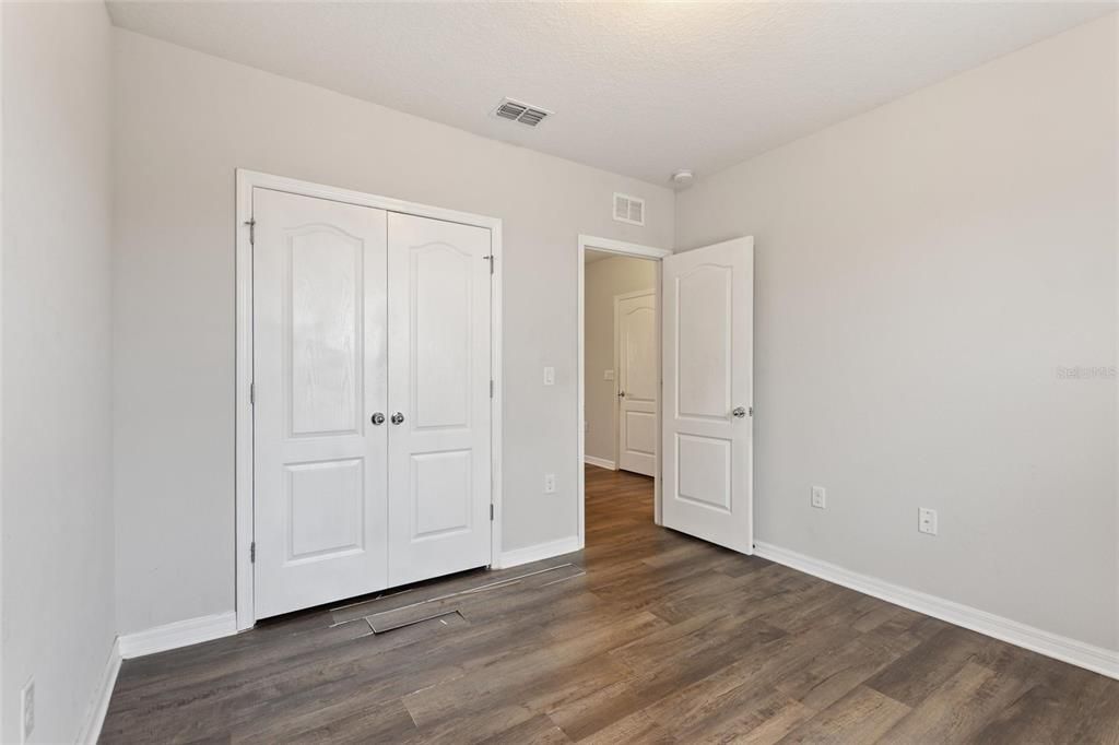 For Sale: $290,000 (3 beds, 2 baths, 1724 Square Feet)