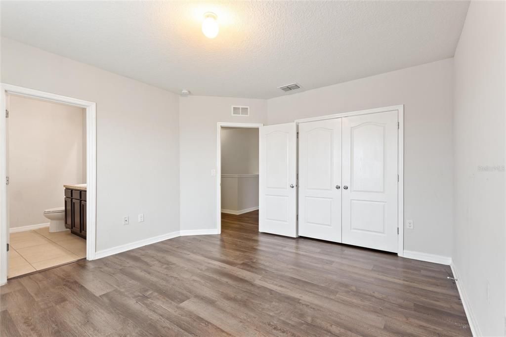 For Sale: $290,000 (3 beds, 2 baths, 1724 Square Feet)