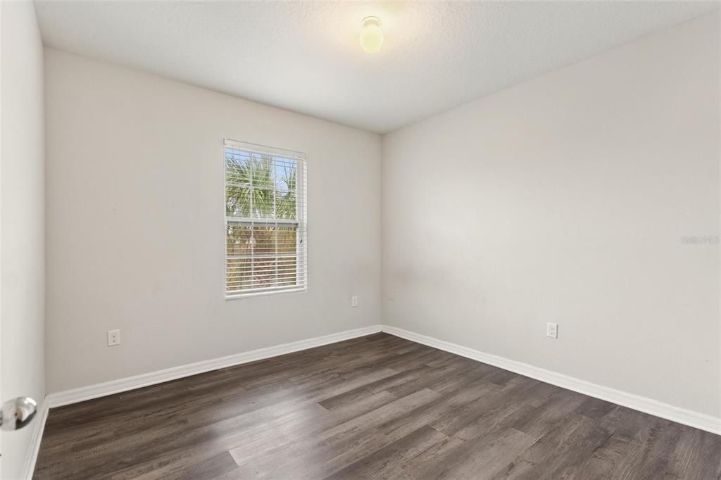 For Sale: $290,000 (3 beds, 2 baths, 1724 Square Feet)