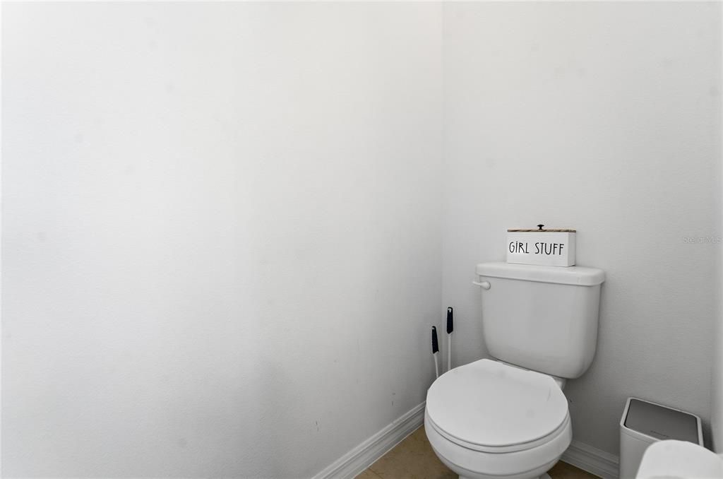 待售: $490,000 (4 贝兹, 2 浴室, 2197 平方英尺)