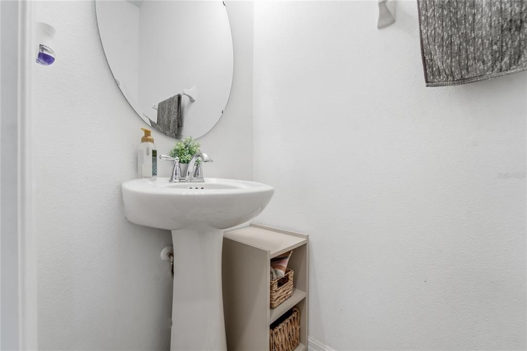 待售: $490,000 (4 贝兹, 2 浴室, 2197 平方英尺)