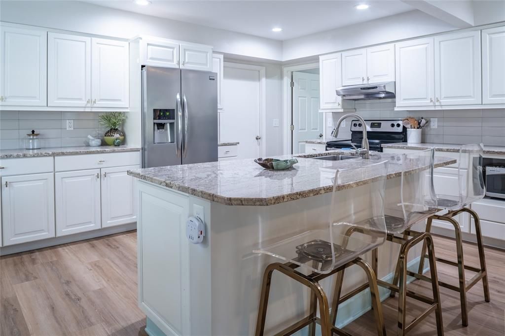 For Rent: $5,000 (3 beds, 3 baths, 2451 Square Feet)