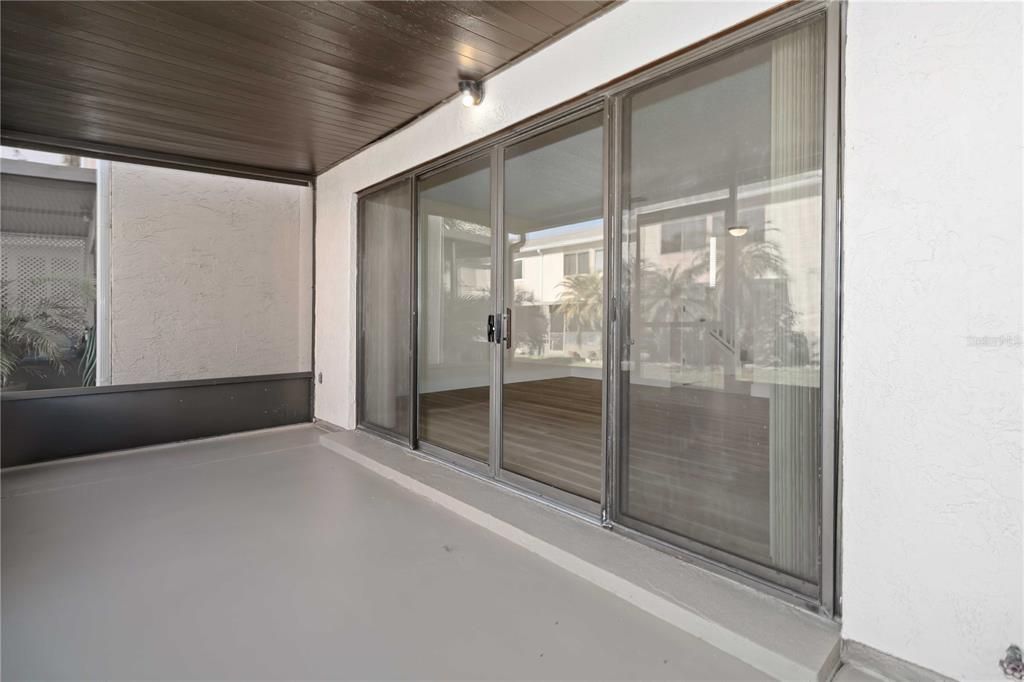 For Sale: $255,000 (2 beds, 2 baths, 1190 Square Feet)