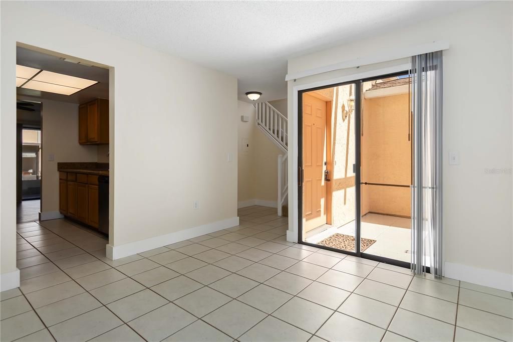 For Sale: $255,000 (2 beds, 2 baths, 1190 Square Feet)