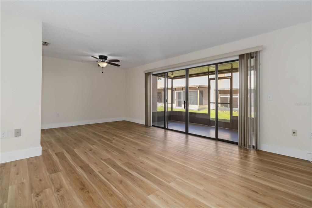 For Sale: $255,000 (2 beds, 2 baths, 1190 Square Feet)