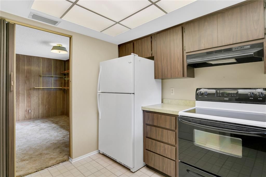 For Sale: $350,000 (4 beds, 2 baths, 1745 Square Feet)