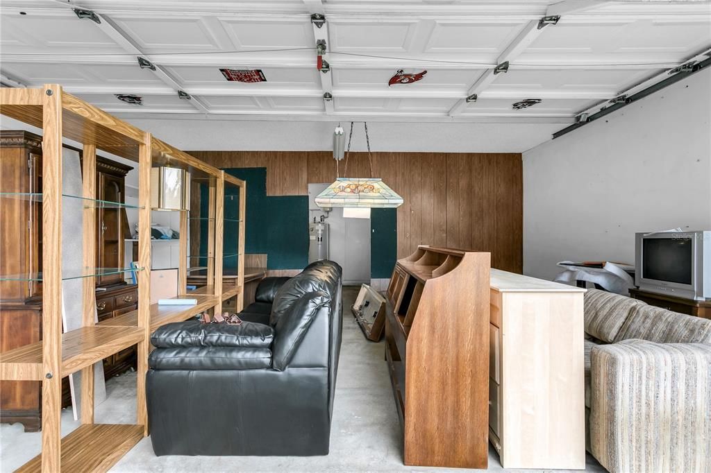 For Sale: $350,000 (4 beds, 2 baths, 1745 Square Feet)