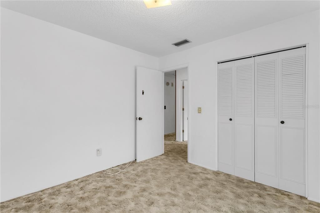 For Sale: $350,000 (4 beds, 2 baths, 1745 Square Feet)