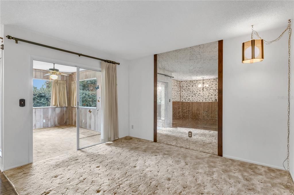 For Sale: $350,000 (4 beds, 2 baths, 1745 Square Feet)