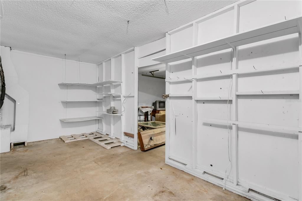 For Sale: $350,000 (4 beds, 2 baths, 1745 Square Feet)