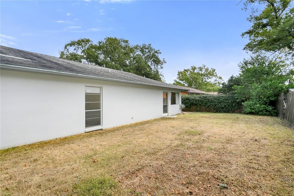 For Sale: $350,000 (4 beds, 2 baths, 1745 Square Feet)