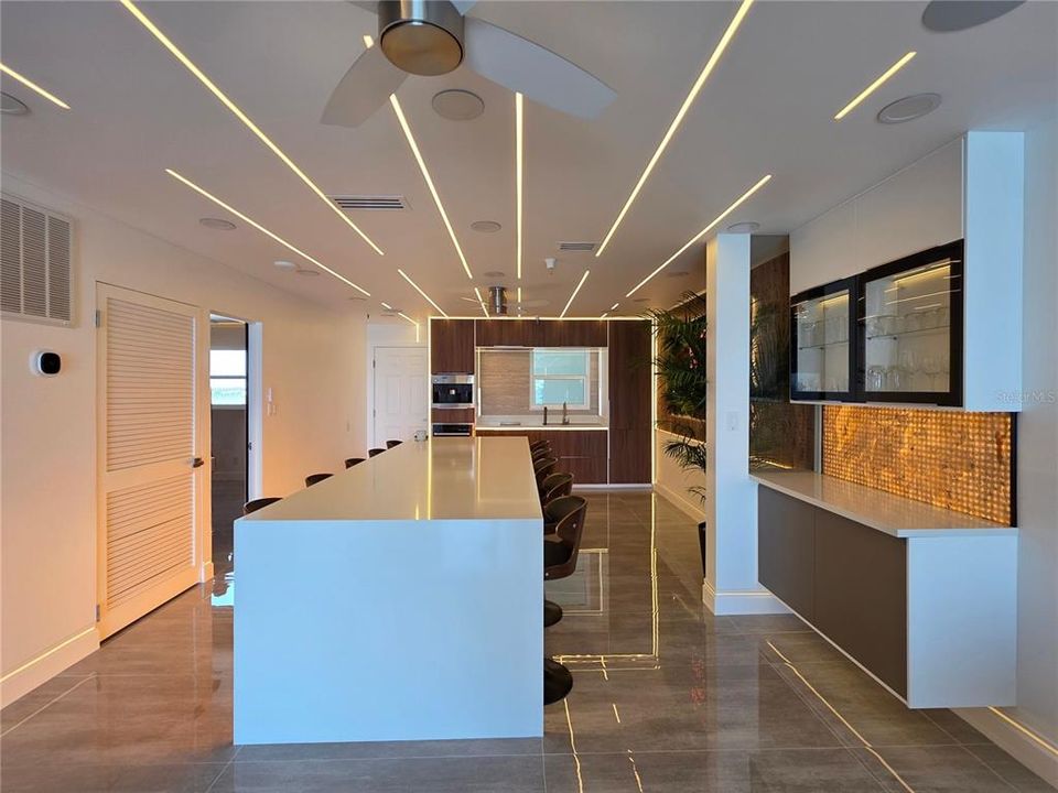 En Venta: $1,195,000 (2 camas, 2 baños, 1200 Pies cuadrados)