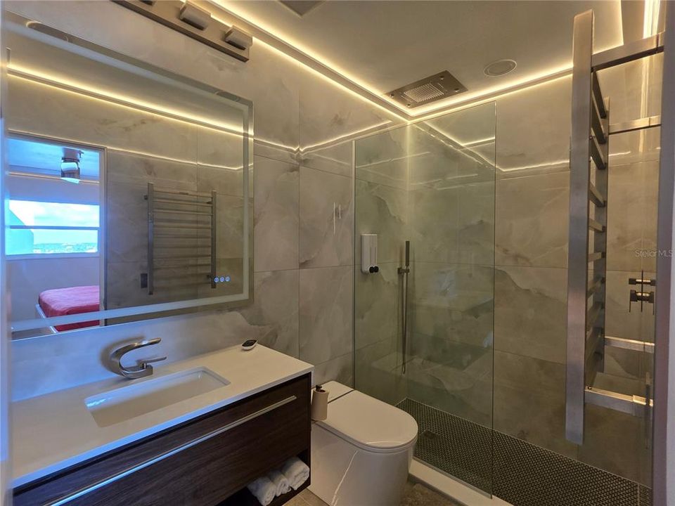 En Venta: $1,195,000 (2 camas, 2 baños, 1200 Pies cuadrados)