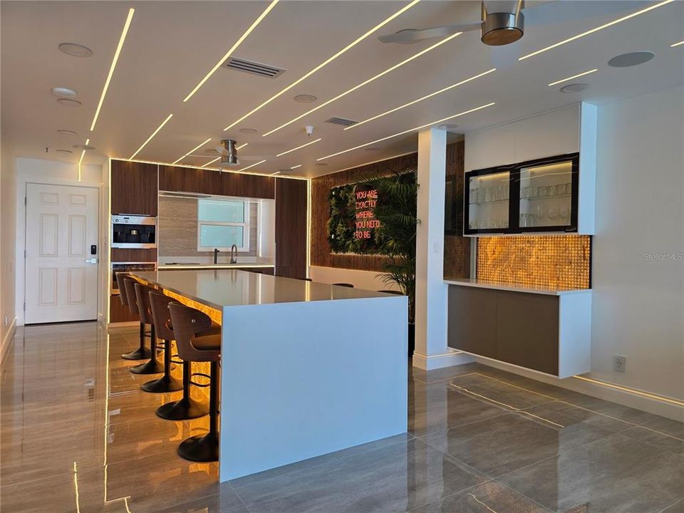 En Venta: $1,195,000 (2 camas, 2 baños, 1200 Pies cuadrados)